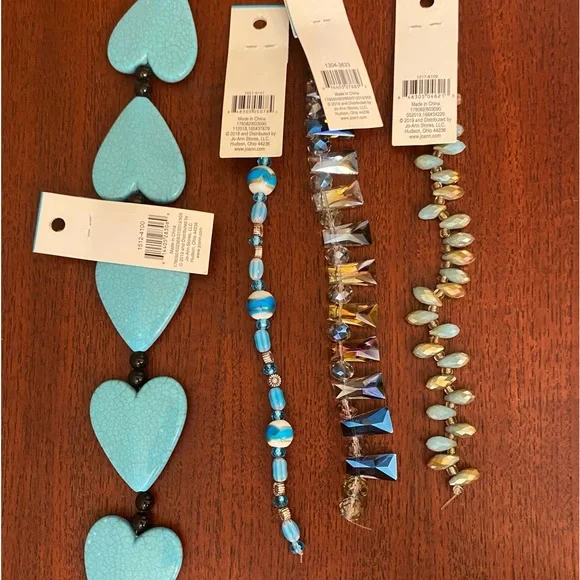 Hildie & Jo Blue beads. - Picture 7 of 12